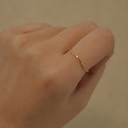 Mellow Wave Ring / Pinky ring