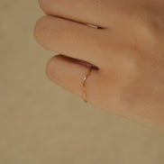 Mellow Wave Ring / Pinky ring