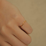 Mellow Wave Ring / Pinky ring