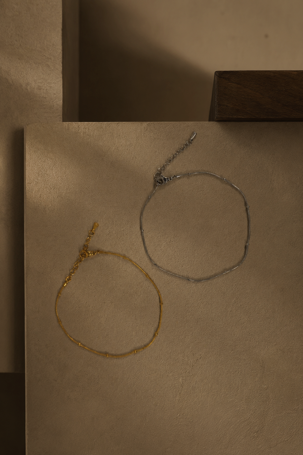 Delicate Dot Chain Bracelet