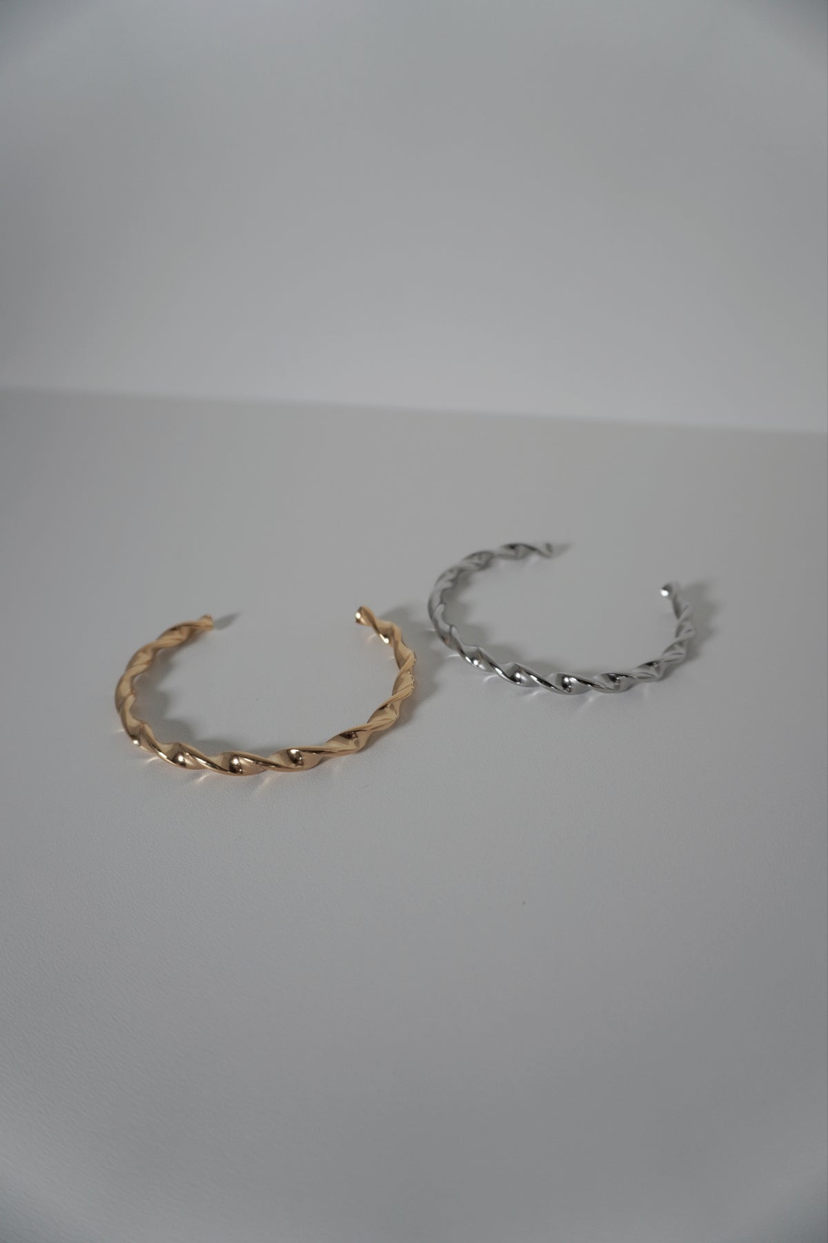 Twist Pulse Bangle