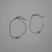 Knot Symbol Bracelet
