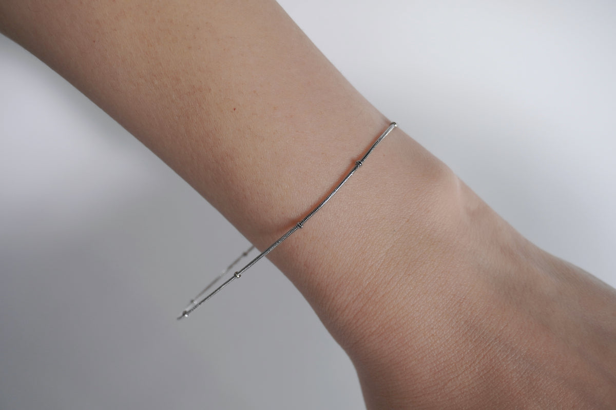 Delicate Dot Chain Bracelet