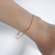 Delicate Dot Chain Bracelet