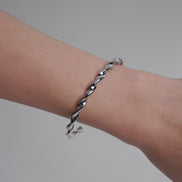 Twist Pulse Bangle