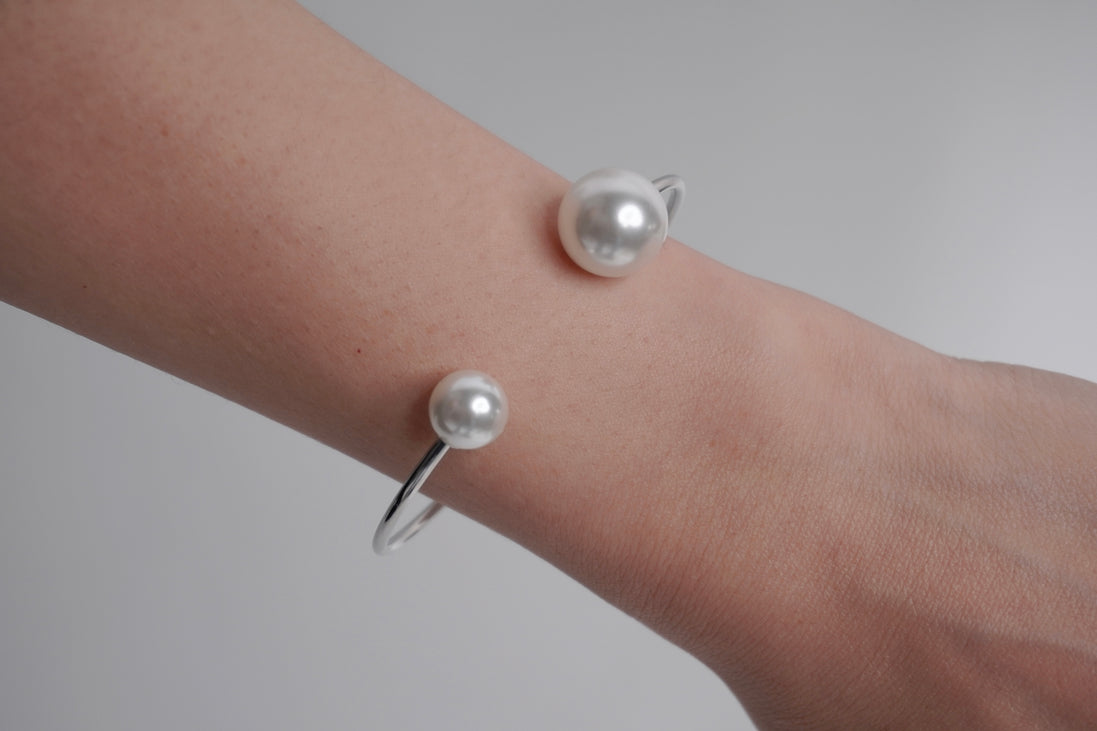 Pearl Orbit Bangle
