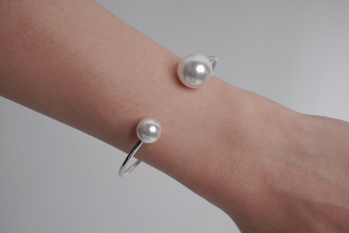 Pearl Orbit Bangle