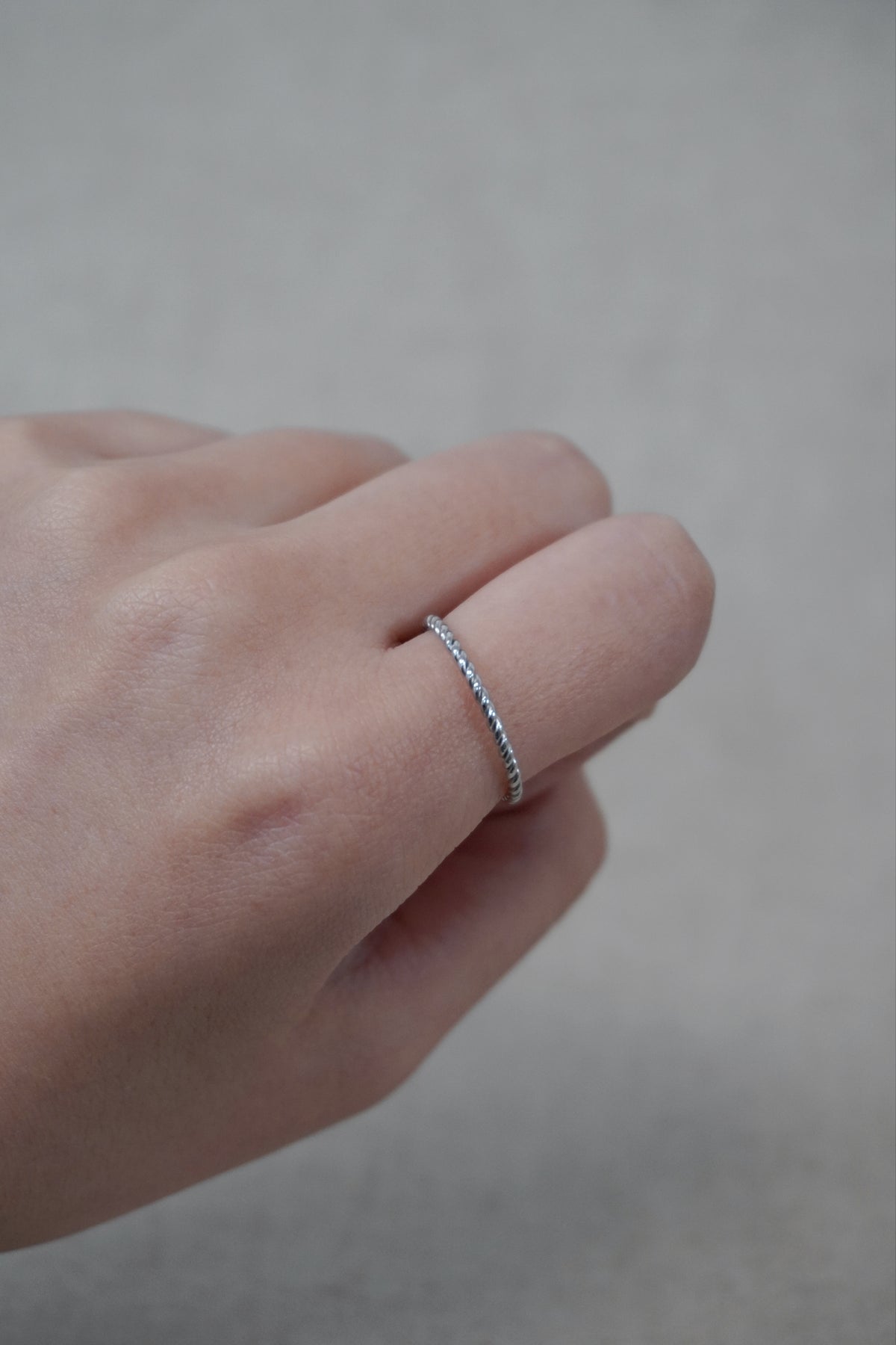 Fil Roug Twist Ring