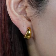 Honey Puff Clip Earring