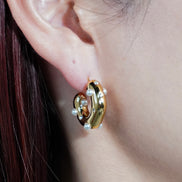 Honey Pearl Pierce