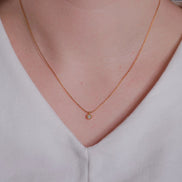 Éclat Tiny Pendant Necklace