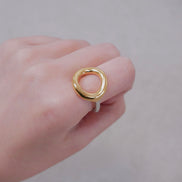 Loop Muse Ring