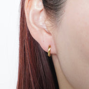 Twist Glow Loop Pierce