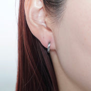 Twist Glow Loop Pierce