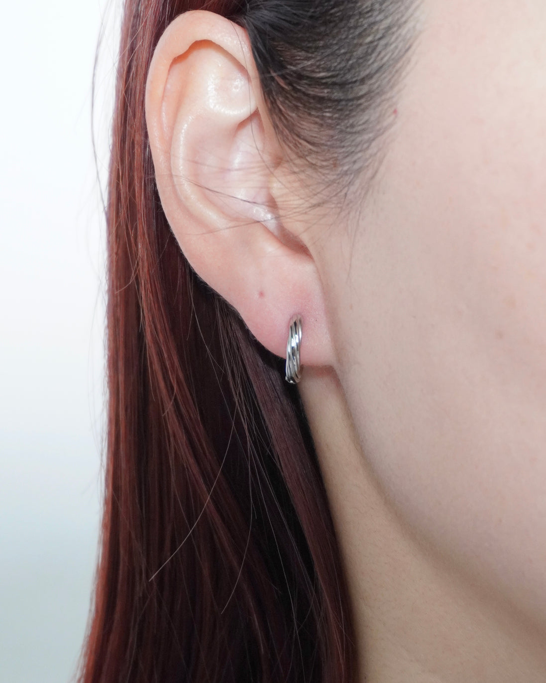 Twist Glow Loop Pierce