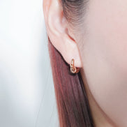 Knot Hoop Pierce